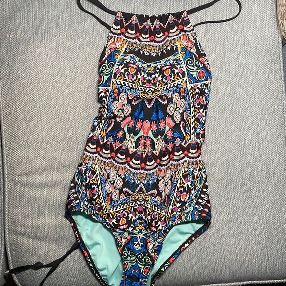Laundry By Shelli Segal Other - Laundry By Shelli Segal Multicolor Patterned One Piece Swimsuit